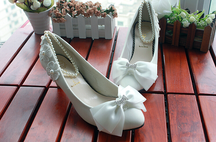Fashion Holy White Wedding Shoes Pear Anklets Applique Bow Rhinestones Various Heels to Choose Walking Graceful Events Bridal Shoes