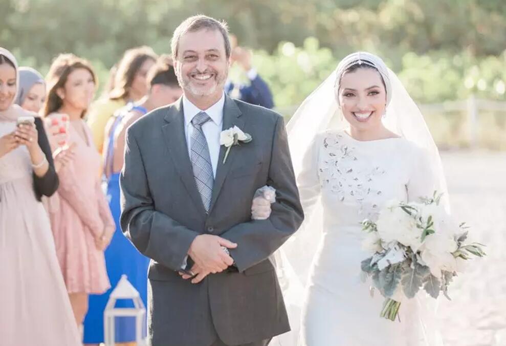 2018 Muslim Wedding Dresses Modest White Chiffon Long Sleeve Embroidery With Crystals Beads Beach Bridal Gowns Custom Made China EN11015