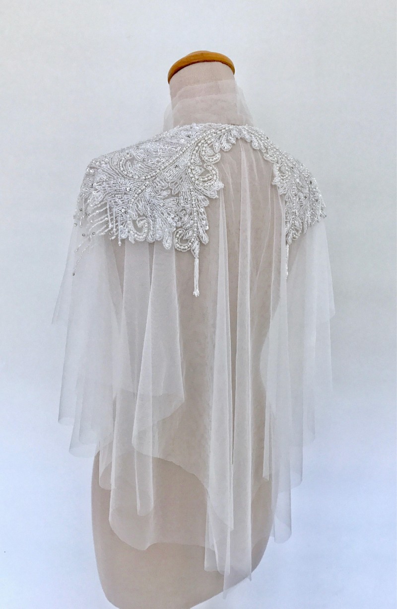 Unique Bridal Wraps Modest Lace Applique Beaded High Neck Sheath Wedding Bridal Bolero For Wedding Dresses Sleeveless Custom Made Jacket