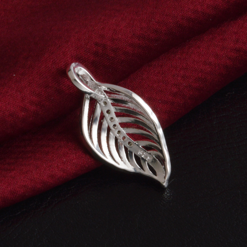 Free shipping fashion high quality 925 silver Female leaves with diamond jewelry 925 silver necklace Valentine's Day holiday gifts hot 1628