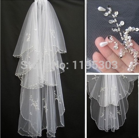 Hot Short Wedding Veils White Ivory Bridal Veils with Comb Two Layer With Sequins Beading Bride Hair accessory Beaded Edge Bride Veils, Black
Hot Short Wedding Veils White Ivory Bridal Veils with Comb Two Layer With Sequins Beading Bride Hair accessory Beaded Edge Bride Veils, Black