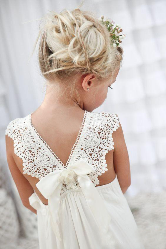Romantic 2020 New Arrival Boho Flower Girl Dresses for Wedding Cheap V Neck Chiffon Lace Tiered Formal Kids Wedding Dress Custom Made