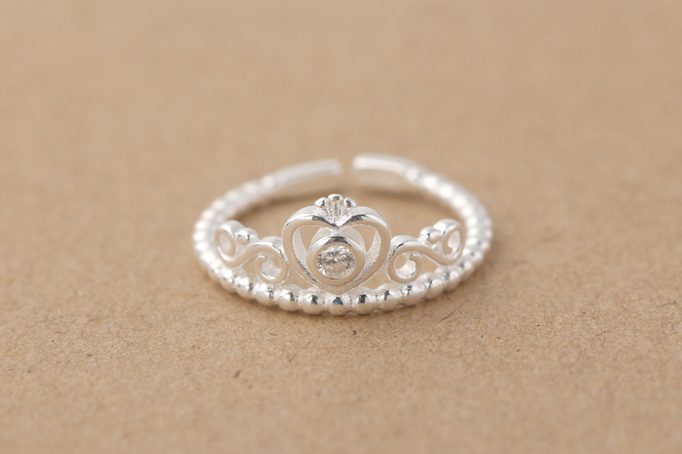 100% 925 European Jewelry crown Silver Rings Brand Fashion Finger Rings High Quality Open women ring Antiallergic 1.69g
100% 925 European Jewelry crown Silver Rings Brand Fashion Finger Rings High Quality Open women ring Antiallergic 1.69g