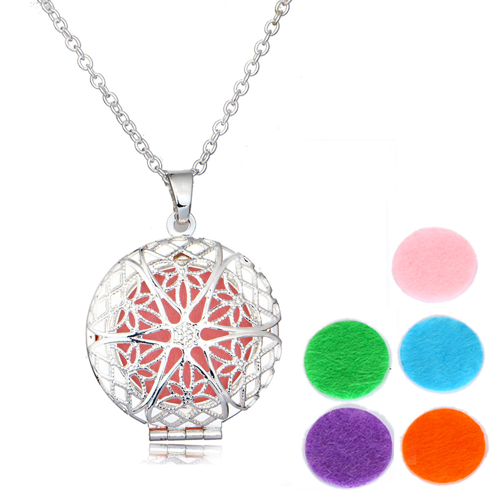 2017 Aromatherapy Essential Oil Diffuser Necklace Silver Plated Hollow lotus perfume floating Lockets pendant necklaces For women Jewelry
2017 Aromatherapy Essential Oil Diffuser Necklace Silver Plated Hollow lotus perfume floating Lockets pendant necklaces For women Jewelry
