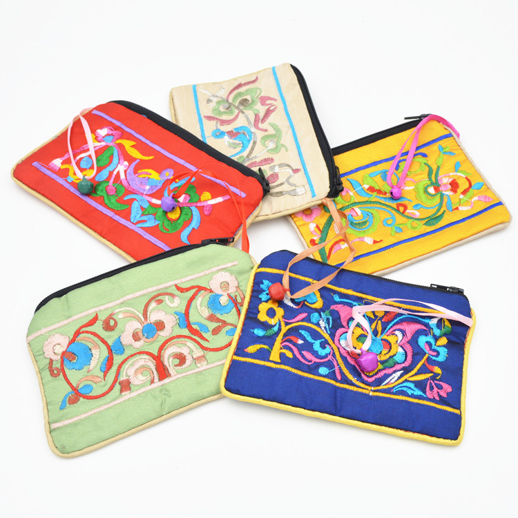 10pcs Bells Chinese style Double Embroidery Satin Little Zip Bags for Jewelry Gift Pouch Packaging Card Cover Women Coin Purse Favors
10pcs Bells Chinese style Double Embroidery Satin Little Zip Bags for Jewelry Gift Pouch Packaging Card Cover Women Coin Purse Favors