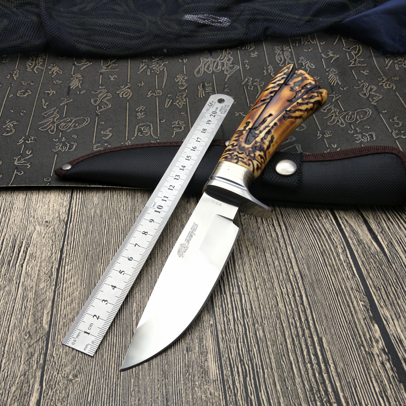 Mirror light blade + guard steel head + retro animal bone outdoor hunting small diving straight knife high hardness survival knife field ta
Mirror light blade + guard steel head + retro animal bone outdoor hunting small diving straight knife high hardness survival knife field ta
