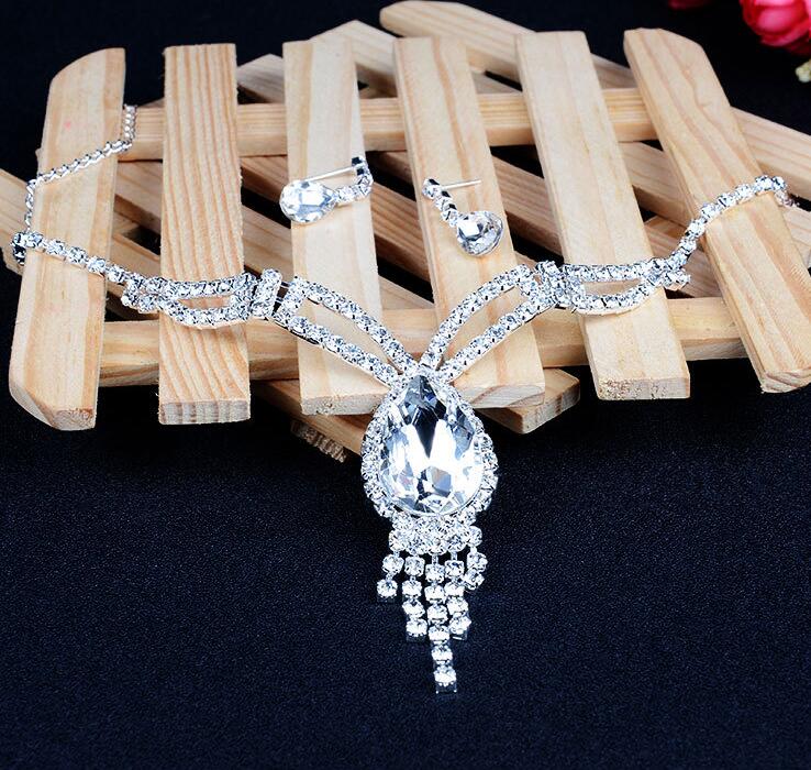 Wedding jewelry sets Earrings Necklace rings bracelet Accessories one set include four pcs luxury fashion new style free shippingHT126 Z260313