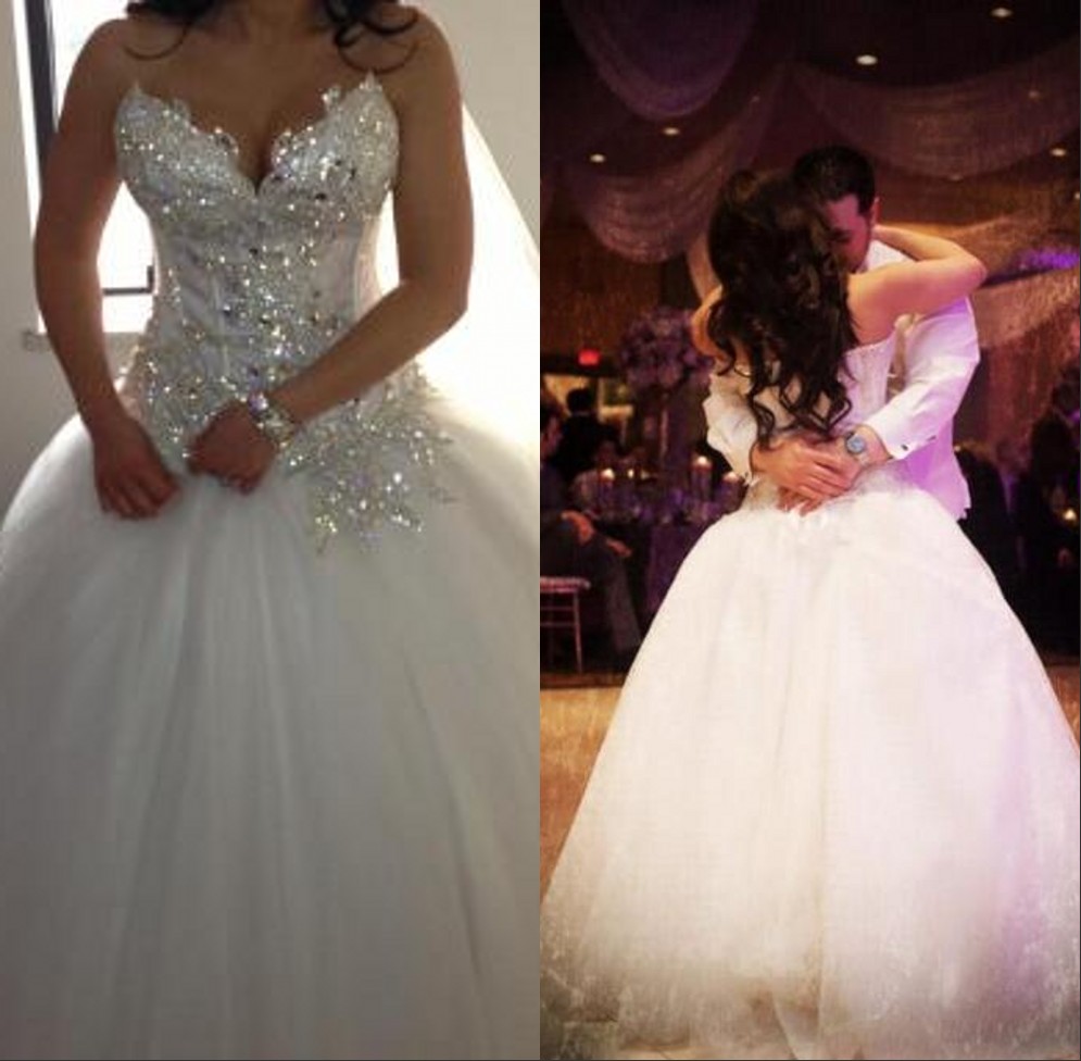 Popular Ball Gown Wedding Dresses Two Pieces Luxury Bling Beaded Crystals Pearls Crop Top Corset Puffy Tulle Skirt Bridal Gowns, Champagne
Popular Ball Gown Wedding Dresses Two Pieces Luxury Bling Beaded Crystals Pearls Crop Top Corset Puffy Tulle Skirt Bridal Gowns, Champagne