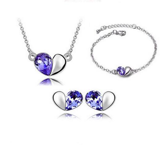 Austrian Crystal Heart 925 Silver Plated Pendant Necklace Earrings and Bracelet for Woman Fashion Jewelry Set
Austrian Crystal Heart 925 Silver Plated Pendant Necklace Earrings and Bracelet for Woman Fashion Jewelry Set