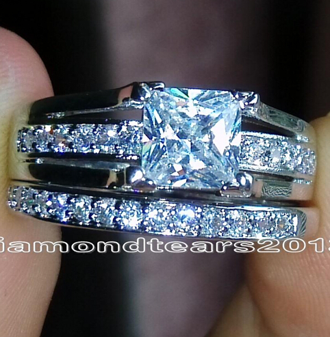 Wholesale - US size 5.5/6.5/8/9 Jewelry 10kt white gold filled white topaz Cubic zirconia Princess cut Retro Women wedding ring for love gif
Wholesale - US size 5.5/6.5/8/9 Jewelry 10kt white gold filled white topaz Cubic zirconia Princess cut Retro Women wedding ring for love gif