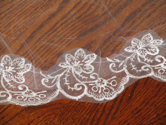 New Top Quality Best Sale Chapel White Ivory Lace Applique veil Without Com Without Comb Bridal Head Pieces For Wedding Dresses