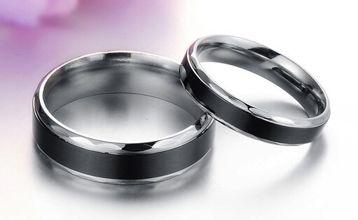Black Couples Rings Titanium Steel Korean Style High Quality Fashion Jewelry Wedding Party Lover Gift New Cool 
Black Couples Rings Titanium Steel Korean Style High Quality Fashion Jewelry Wedding Party Lover Gift New Cool