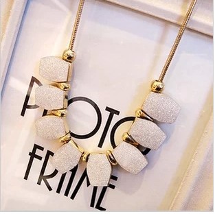 Wholesale-Vintage Grind Arenaceous Crystal Collarbone Choker Statement Geometry Necklace Fashion Jewelry For Women