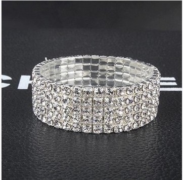 Elegant Design Korean Women Charms Bracelet Silver Bangle Crystal Vintage Bracelets with Diamond Rhinestone Wholesale Valentine's Day Gift