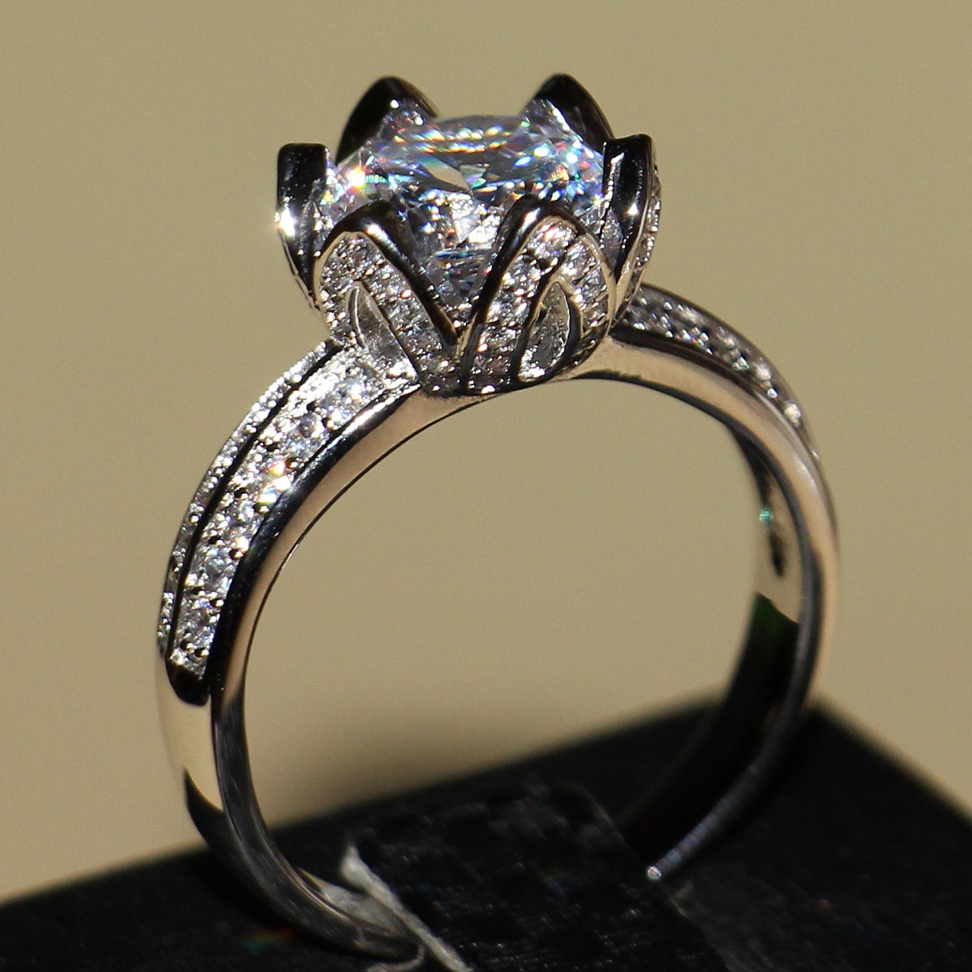 Victoria Wieck Luxury Jewelry Solitaire 3ct White topaz 925 Sterling silver Lotus Flower CZ Diamond Wedding Band Women Ring gift Size 5-11