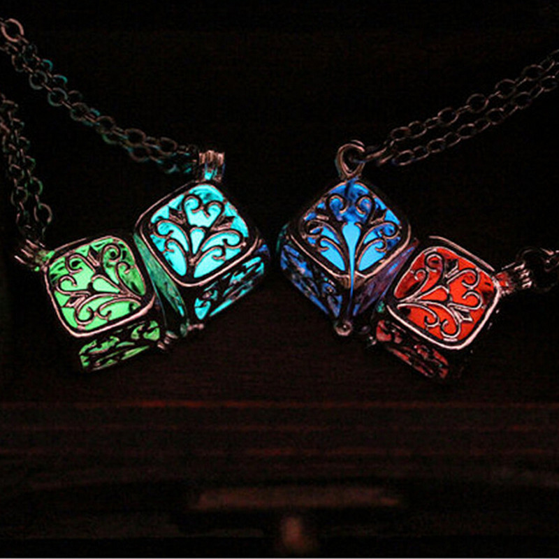 Wholesale-Steampunk Pretty Magic Round Fairy Locket Glow In The Dark Pendant Necklace Gift Glowing Luminous Vintage Necklaces P1176