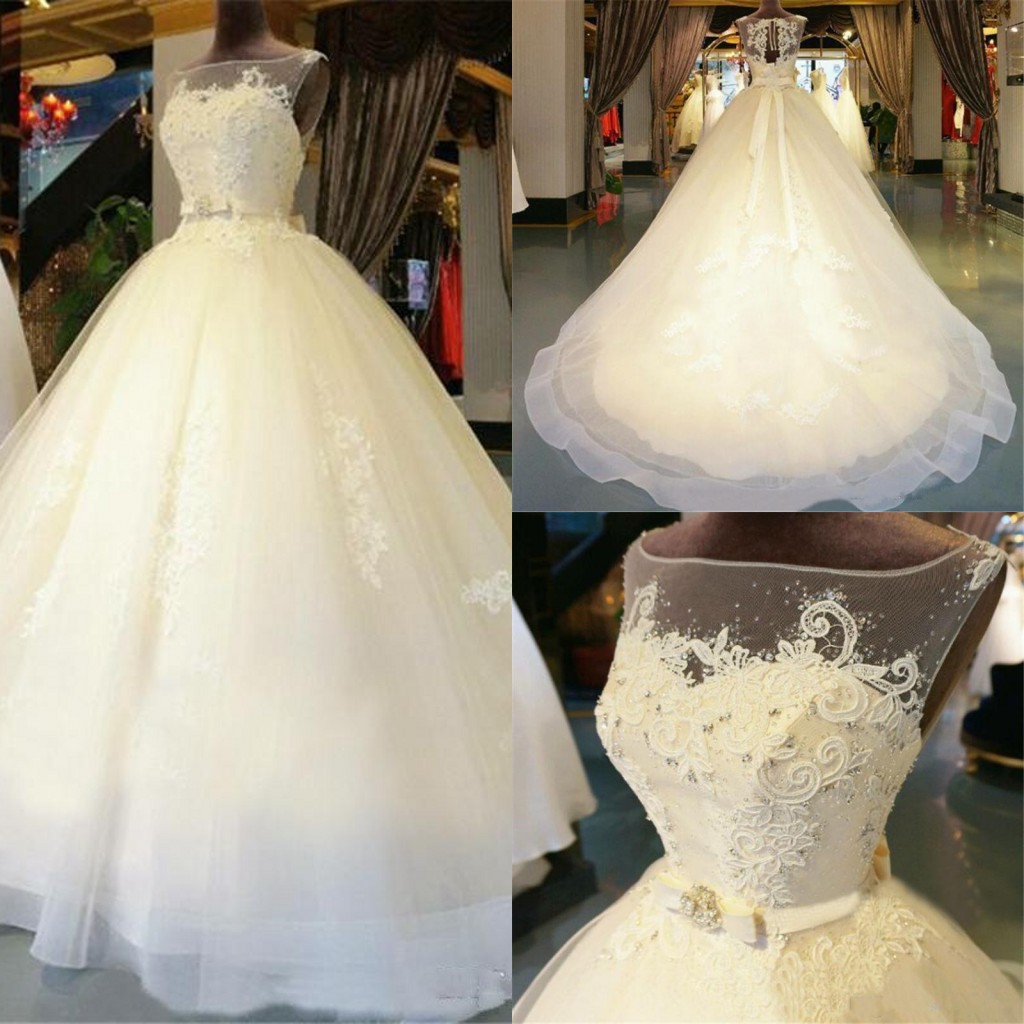 2019 Organza Appliques Floor-Length Ball Gown Illusion Wedding Dresses Chapel Train Zipper Beaded Crystal Bridal Gowns Custom made, Red
2019 Organza Appliques Floor-Length Ball Gown Illusion Wedding Dresses Chapel Train Zipper Beaded Crystal Bridal Gowns Custom made, Red