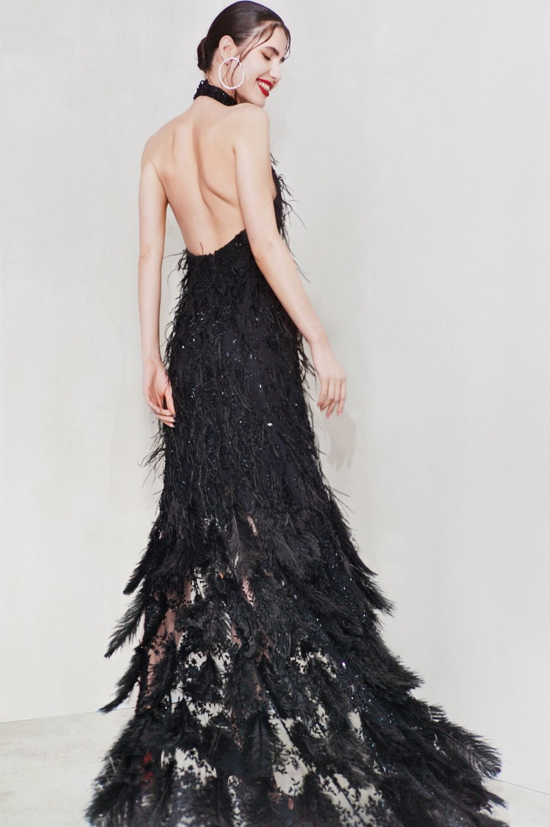 Luxury Cristinasavulescu Side Split Feather Black Cocktail Dresses Sleeveless Halter Backless A Line Sexy Sweep Train Prom Gown
