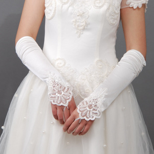 3 in 1 set New Wedding Dress Lace Bridal Veil in stock Stretch Satin Gauze Gloves Petticoat Three Piece Bride Accessories