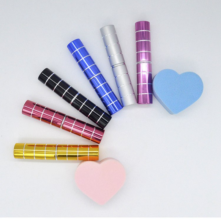 Metal telescopic brush blusher brush 6 colors 1 piece cosmetic brush with Nylon and metal handle with retal packing.