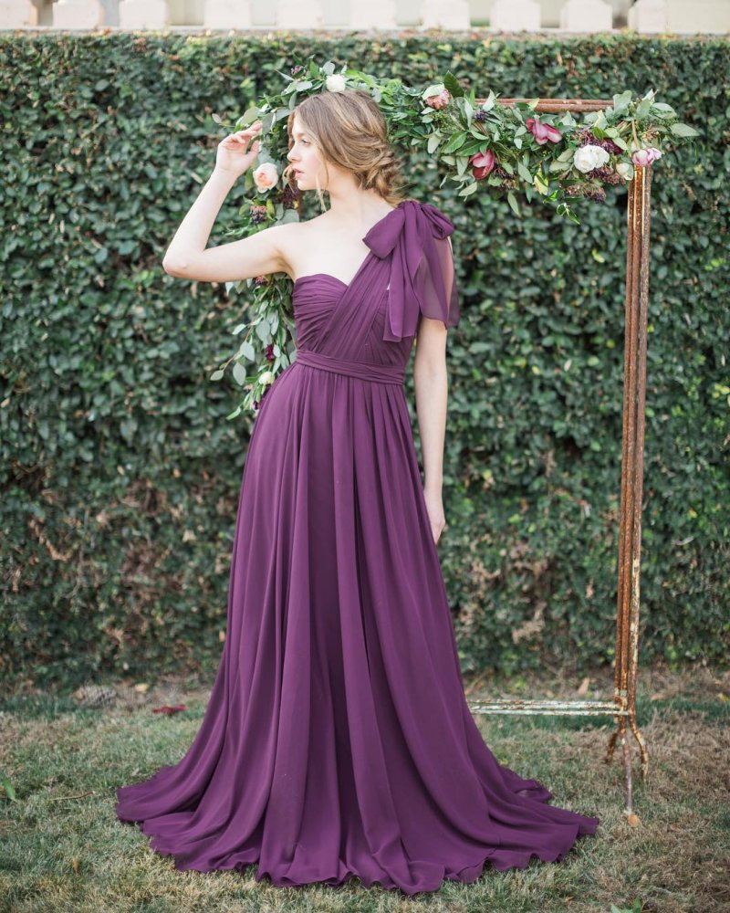 Cheap Purple Country Bridesmaids Dresses One Shoulder A Line Wedding Guest Dress Floor Length Chiffon Pleated Maid Of Honor Gowns
Cheap Purple Country Bridesmaids Dresses One Shoulder A Line Wedding Guest Dress Floor Length Chiffon Pleated Maid Of Honor Gowns