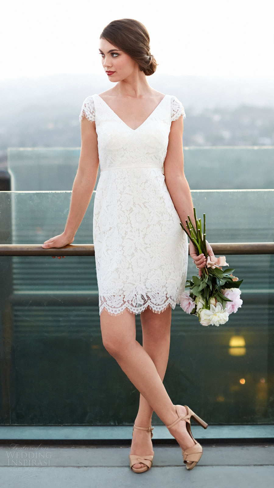 Chic 2016 New Arrival Full Lace Short Beach Wedding Dresses Cheap Capped Short Sleeve Bridal Gowns Casual Custom Made EN5108