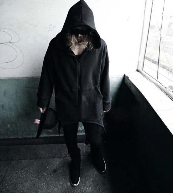 Fall-Men's Top Fashion Metal Button Black Long Hooded Cloak Coat Stylish Gothic Trench Overcoat Hot-selling Winter Yuppie Cape Poncho, Beige
Fall-Men's Top Fashion Metal Button Black Long Hooded Cloak Coat Stylish Gothic Trench Overcoat Hot-selling Winter Yuppie Cape Poncho, Beige