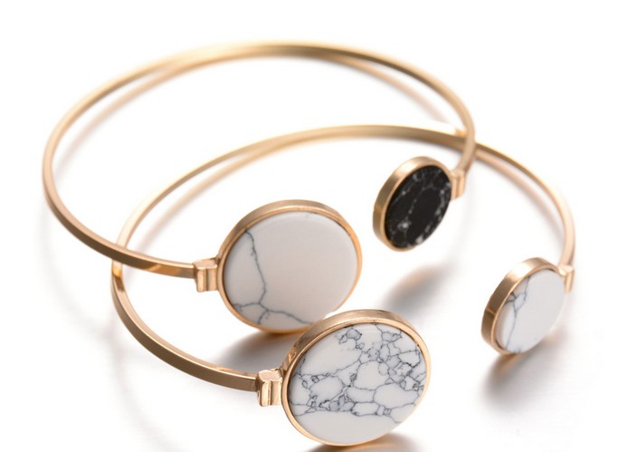 New Vintage Gold Alloy Triangle And Round White Black Turqoise Marbleized Stone Charm Cuff Bangle Adjustable Bracelets Cuff Jewelry BQ
New Vintage Gold Alloy Triangle And Round White Black Turqoise Marbleized Stone Charm Cuff Bangle Adjustable Bracelets Cuff Jewelry BQ