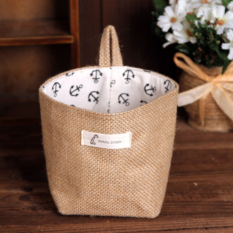 hot sales Zakka style storage box jute with cotton lining sundries basket mini desktop storage bag hanging 1pcs free shipping
hot sales Zakka style storage box jute with cotton lining sundries basket mini desktop storage bag hanging 1pcs free shipping