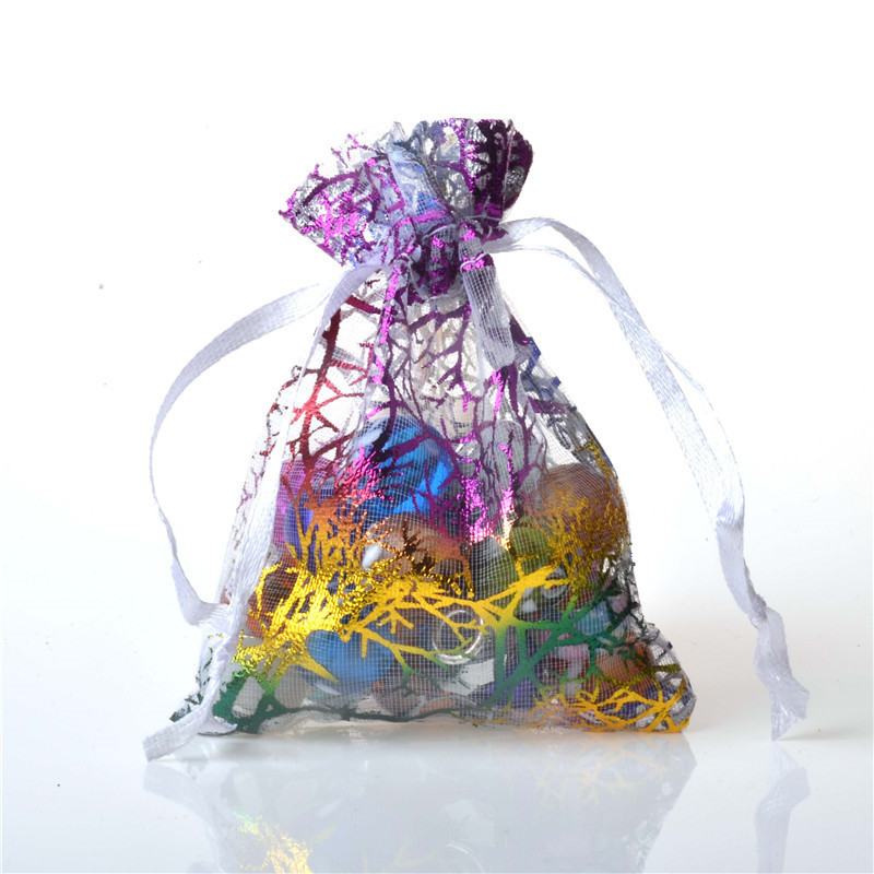 White Coralline Organza Drawstring Jewelry Packaging Pouches Party Candy Wedding Favor Gift Bags Design Sheer with Gilding Pattern 10 x 15cm
White Coralline Organza Drawstring Jewelry Packaging Pouches Party Candy Wedding Favor Gift Bags Design Sheer with Gilding Pattern 10 x 15cm