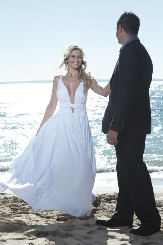 Cheap 2019 Chiffon Beach Spaghetti Plunging V Neck Summer Destination Wedding Dress Flowy Bridal Dresses Po31 0510