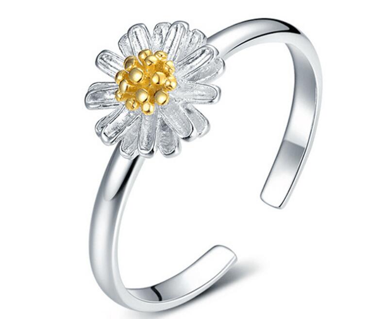 2017 hot sales plating S925 Sterling Silver Daisy Sun flower Opening ring charms High quality Man woman ring Fashion jewelry 10pcs/lot
2017 hot sales plating S925 Sterling Silver Daisy Sun flower Opening ring charms High quality Man woman ring Fashion jewelry 10pcs/lot