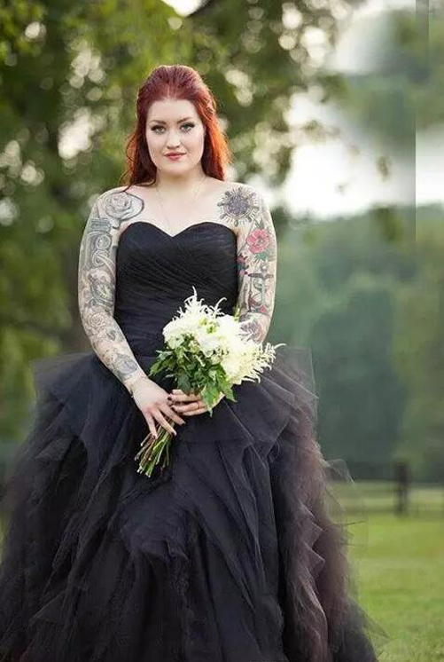Gothic Black Tulle Wedding Dresses 2017 Vintage Sweetheart Ruffles Tiered Puffy Bridal Gowns Plus Size Custom Made China EN10092