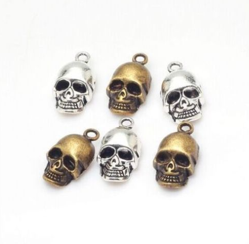 Hot Alloy 100pcs Vintage Style Bronze Silver Zinc Alloy 3D Skull Charms Necklace Pendant For Jewelry Making 12x20mm
Hot Alloy 100pcs Vintage Style Bronze Silver Zinc Alloy 3D Skull Charms Necklace Pendant For Jewelry Making 12x20mm