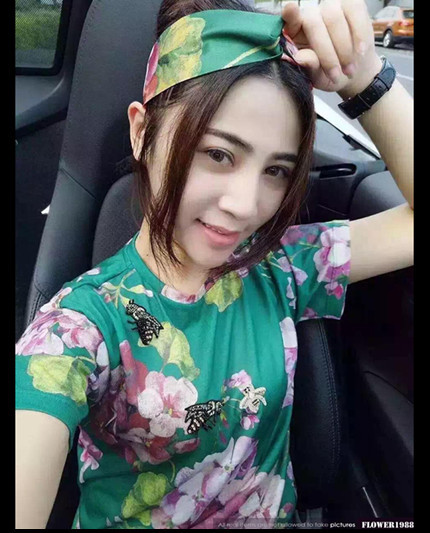 2016 fashion women tshirt brand Designer beads T shirts geranium & bees printing t-shirts Slim T-shirts Top quality free shipping, White
2016 fashion women tshirt brand Designer beads T shirts geranium & bees printing t-shirts Slim T-shirts Top quality free shipping, White