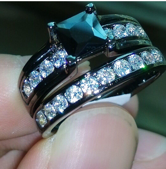 Wholesale - Vintage Size 5-10 Engagement Retro Jewelry 10kt black gold filled white topaz Gem women wedding simulated Diamond Wedding Ring s
Wholesale - Vintage Size 5-10 Engagement Retro Jewelry 10kt black gold filled white topaz Gem women wedding simulated Diamond Wedding Ring s
