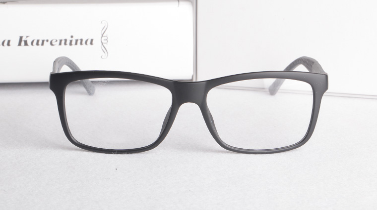 2017 New Product Carbon Fiber Mirror Leg Super Light Plate Man's Short Sighted Eyeglasses Frame Fashion Flat Glasses GG1045, Black
2017 New Product Carbon Fiber Mirror Leg Super Light Plate Man's Short Sighted Eyeglasses Frame Fashion Flat Glasses GG1045, Black