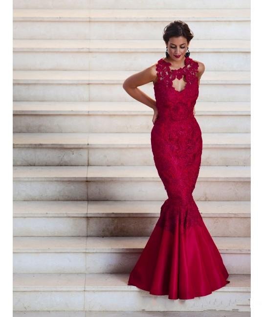 2016 Dark Red Lace Evening Dresses Mermaid Appliqued Jewel Illusion Button Covered Back Satin Long Celebrity Pageant Party Gowns
2016 Dark Red Lace Evening Dresses Mermaid Appliqued Jewel Illusion Button Covered Back Satin Long Celebrity Pageant Party Gowns