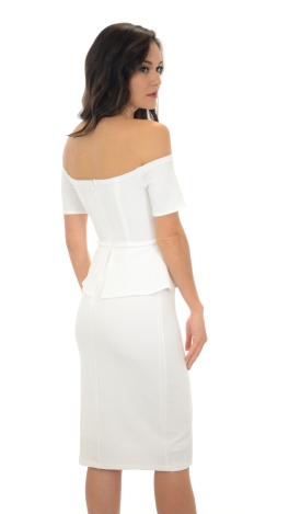 Elegant 2016 White Satin Off Shoulder Short Sheath Cocktail Dresses Cheap Short Sleeve Peplum Knee Length Party Gowns Custom Made EN101910