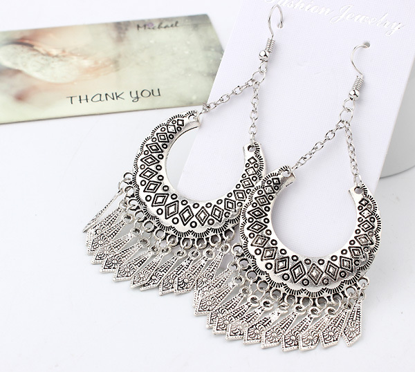European Vintage Ethnic Wind Antique Silver Tassel Earrings Bohemia Moon Drop Tibetan Silver Earring Jewelry For Women