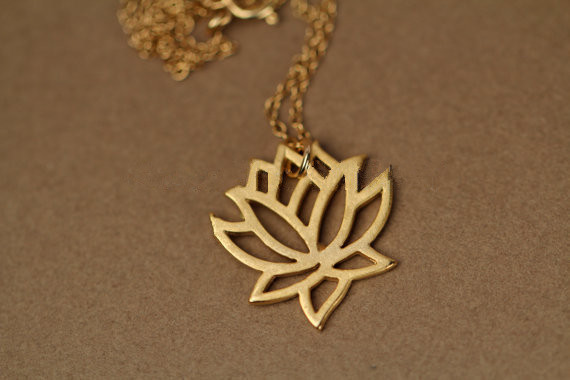 Hot sale hippie chic big lotus pendant drop necklace Bohemian fashion women Neclaces 2016 ms thin necklace, Silver
Hot sale hippie chic big lotus pendant drop necklace Bohemian fashion women Neclaces 2016 ms thin necklace, Silver
