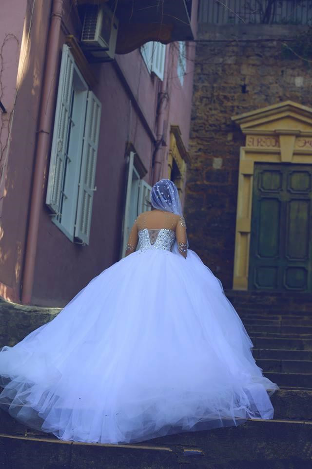 long sleeve ball gown wedding dresses with rhinestones crystals cap sleeve wedding party dress bridal gowns