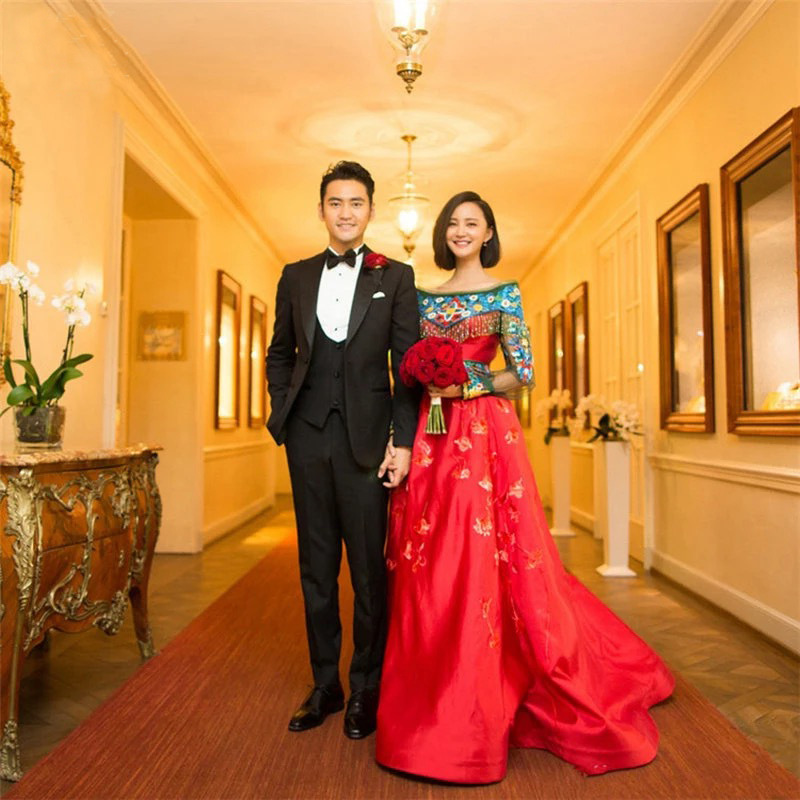 Fashionable China Ball Gown Wedding Dresses Bateau Long Sleeve Embroidery Silk Satin Wedding Dress Retro Chirpaur In Stock East Wedding Gown, Same as image
Fashionable China Ball Gown Wedding Dresses Bateau Long Sleeve Embroidery Silk Satin Wedding Dress Retro Chirpaur In Stock East Wedding Gown, Same as image