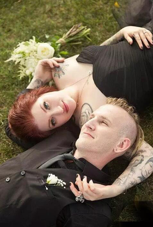 Gothic Black Tulle Wedding Dresses 2017 Vintage Sweetheart Ruffles Tiered Puffy Bridal Gowns Plus Size Custom Made China EN10092