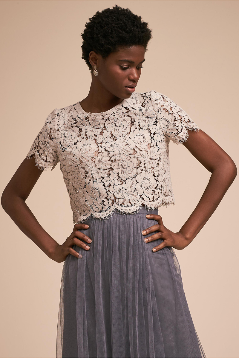 Stunning 2 Pieces Bridesmaid Dresses Soft Tulle Skirts Ivory Lace Top New Arrival Light Gray Skirt Wedding Party Dresses Accept Custom Made