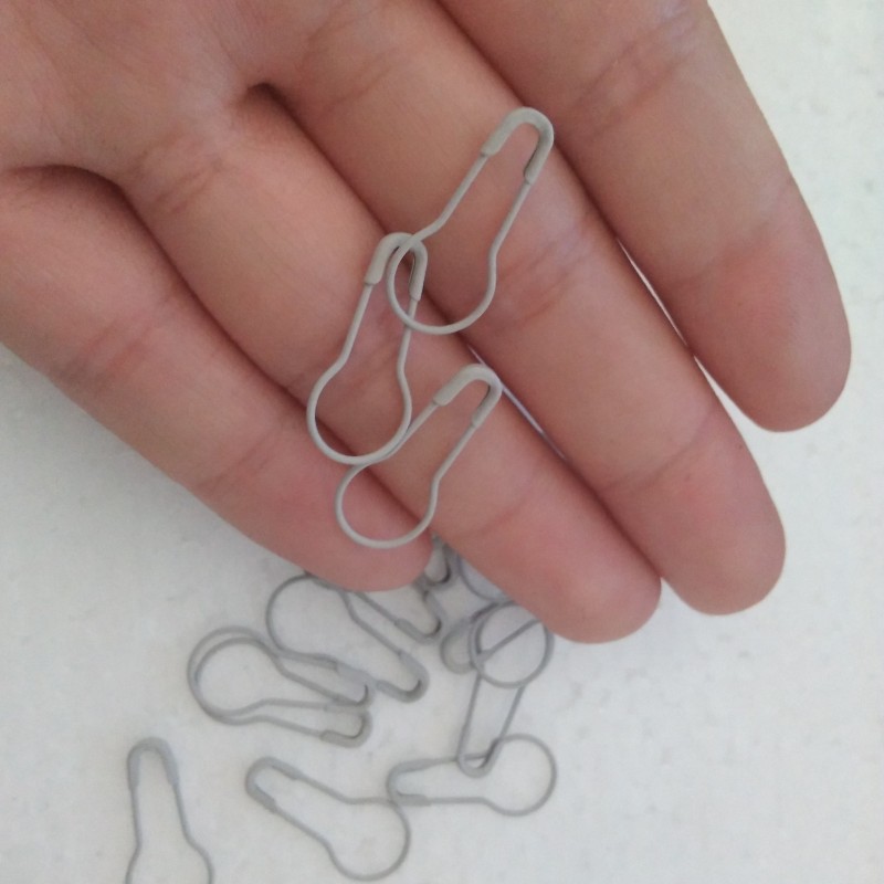 7/8 inch pear shaped safety pin good for stitch marker, hang tags, DIY craft, 1000 pcs per pack
7/8 inch pear shaped safety pin good for stitch marker, hang tags, DIY craft, 1000 pcs per pack