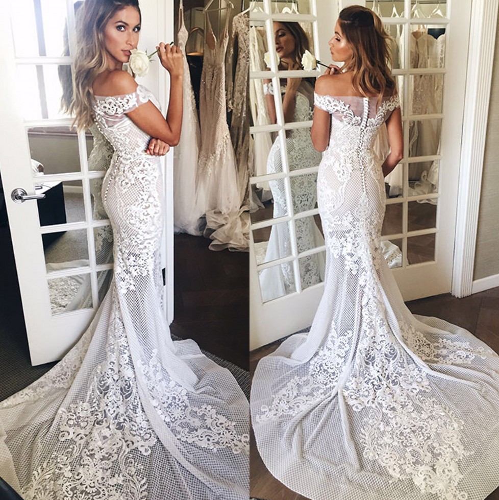 high quality lace mermaid wedding dresses off the shoulder plunging neck bridal gowns sweep train trumpet buttons back wedding dress, Gold
high quality lace mermaid wedding dresses off the shoulder plunging neck bridal gowns sweep train trumpet buttons back wedding dress, Gold