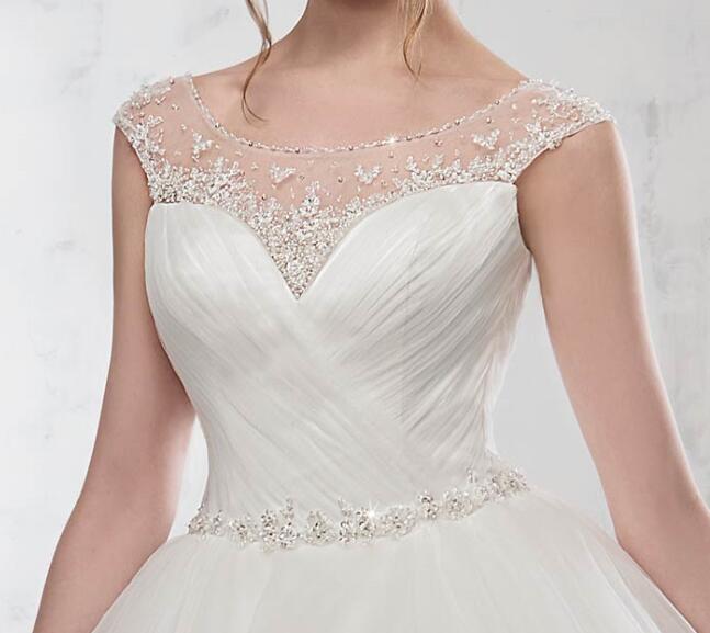 Ivory Ball Gown Wedding dresses vestido de novia Stunning Bridal Gowns Sheer with Beading Applique Bridal Gowns Custom Made Plus Size