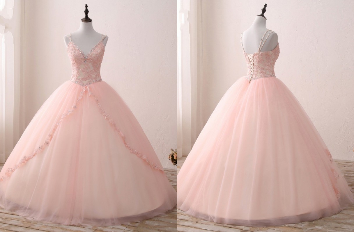 2022 V neck Blush Applique Lace With Champagne Satin Quinceanera Dress Ball Gowns Prom With Straps Beaded Corset Back Sweet 15 Girls Party, Olive
2022 V neck Blush Applique Lace With Champagne Satin Quinceanera Dress Ball Gowns Prom With Straps Beaded Corset Back Sweet 15 Girls Party, Olive