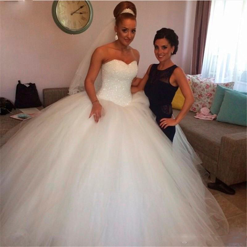 2017 Cheap Modest Plus Size Wedding Dresses with Sweetheart Neckline beadings and Simple Tulle Ball Gowns Long tulle Garden Sale 2018, White
2017 Cheap Modest Plus Size Wedding Dresses with Sweetheart Neckline beadings and Simple Tulle Ball Gowns Long tulle Garden Sale 2018, White